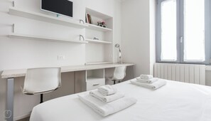 Apartment (1 Bedroom) | Interior