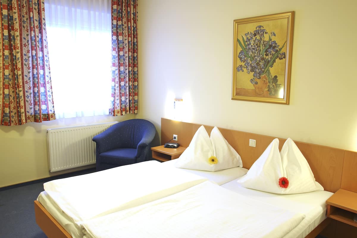In-room safe, desk, iron/ironing board, free cribs/infant beds