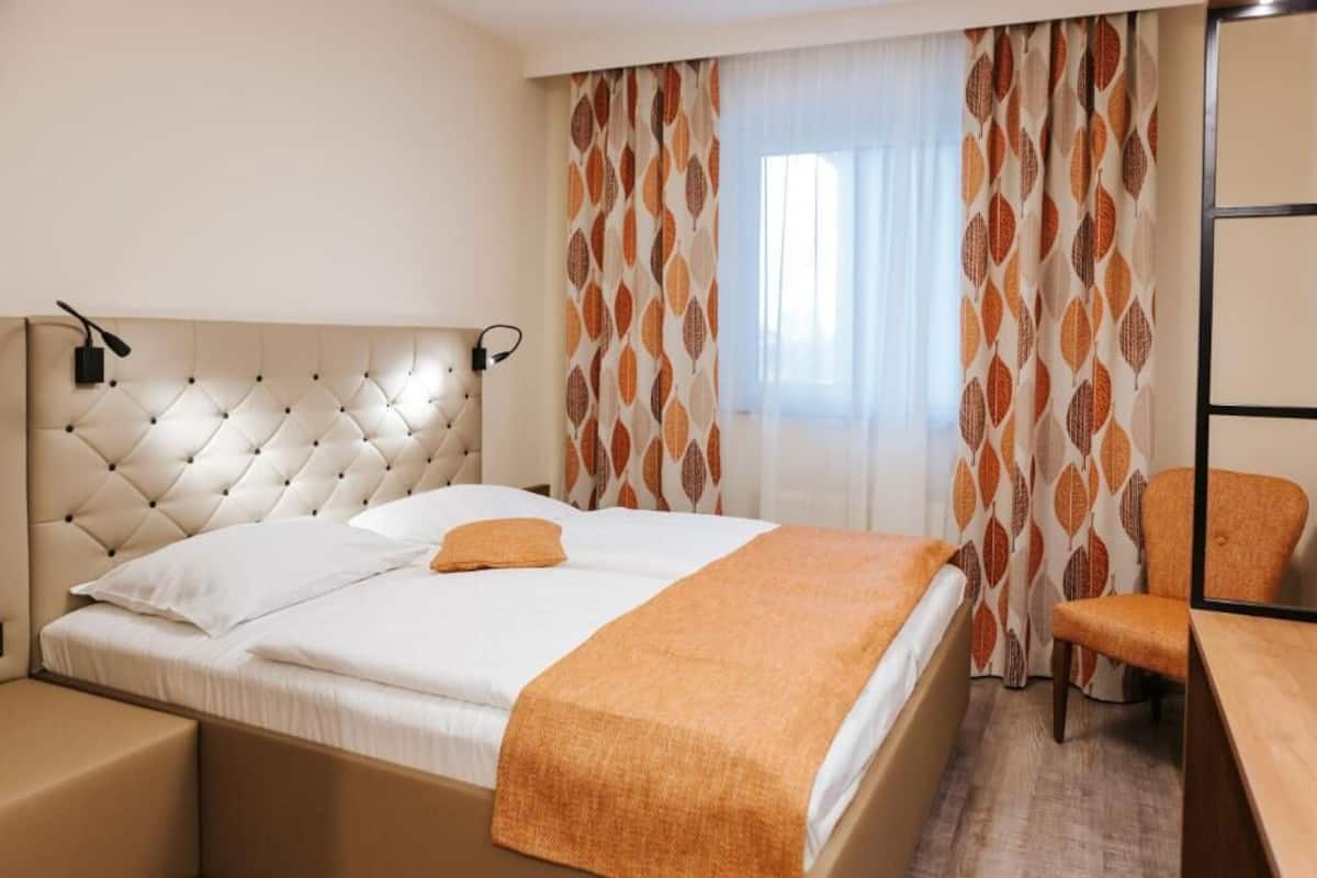 In-room safe, desk, iron/ironing board, free cribs/infant beds