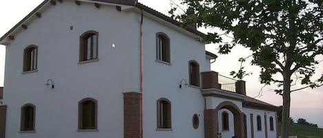 Bagian depan properti