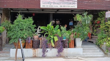 Ngoại thất