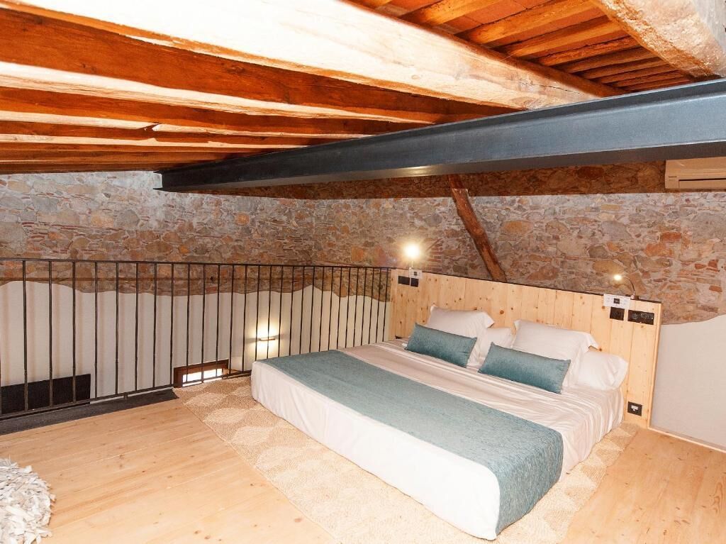 suite, 1 king bed | minibar, in-room safe, desk, blackout curtains