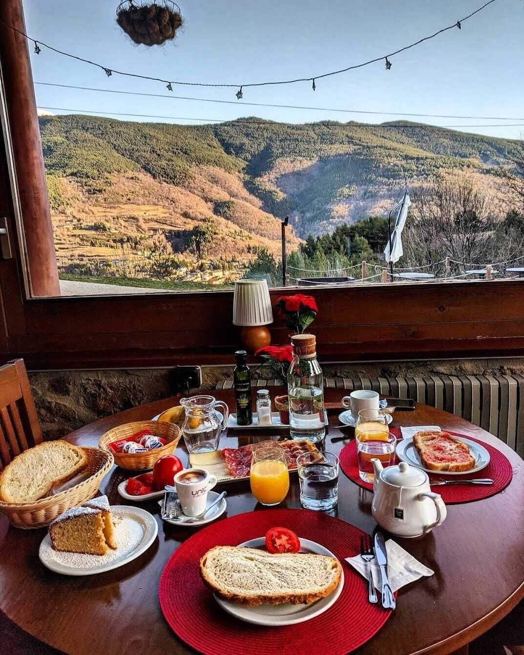 Se ofrece un desayuno continental (9 EUR por persona)