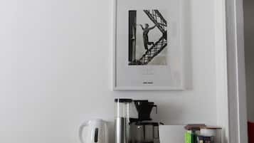 Estudio Confort, 2 camas individuales | Café o cafetera