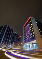 Konaklama yerinden şehir manzarası