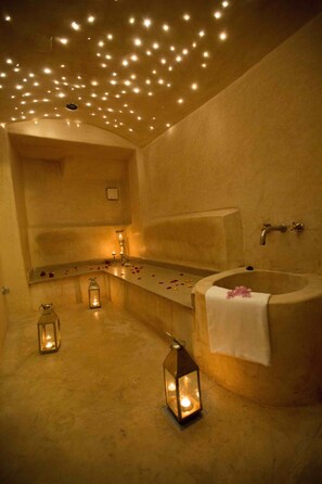 Bain turc/hammam, soins du corps, exfoliation, soins du visage