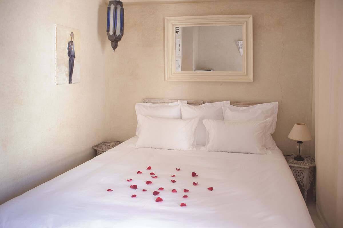 Standard Double Room | In-room safe, cribs (free), WiFi (free), individually decorated