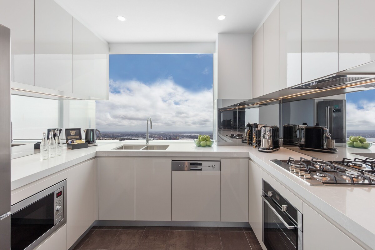 Meriton Suites World Tower, Sydney