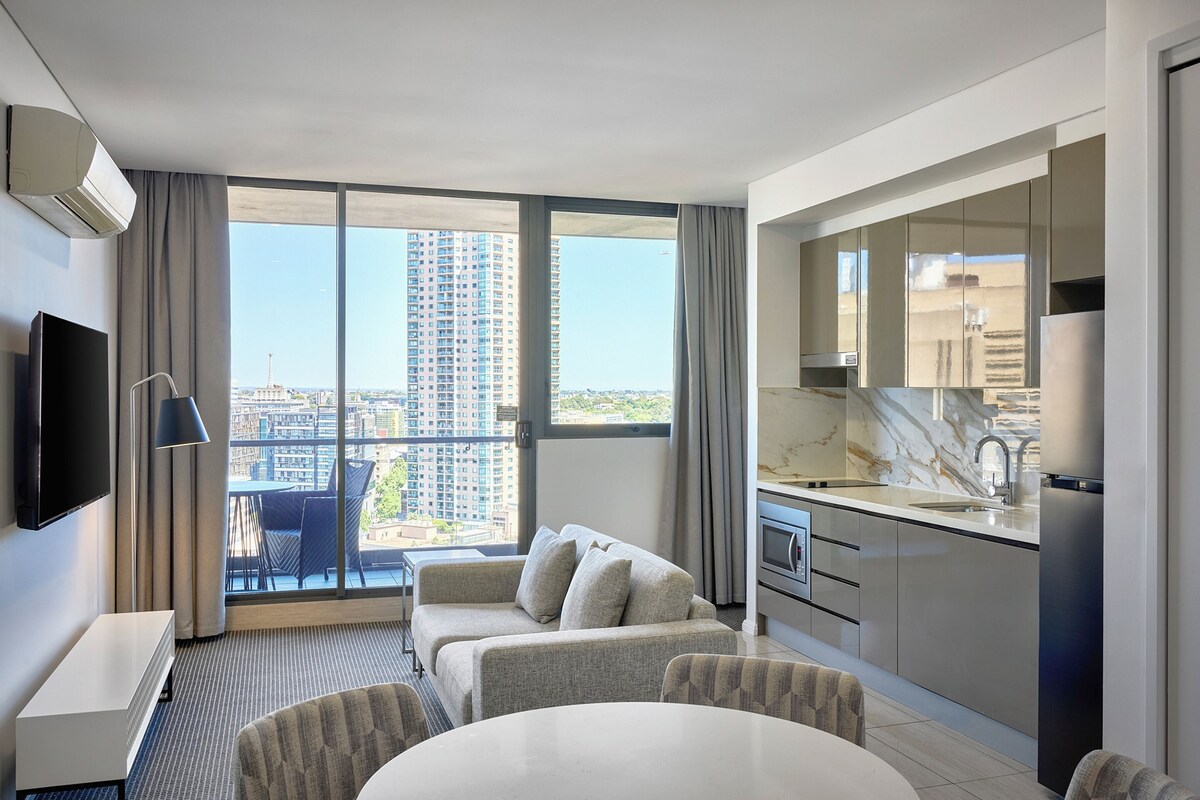 Meriton Suites Campbell Street, Sydney