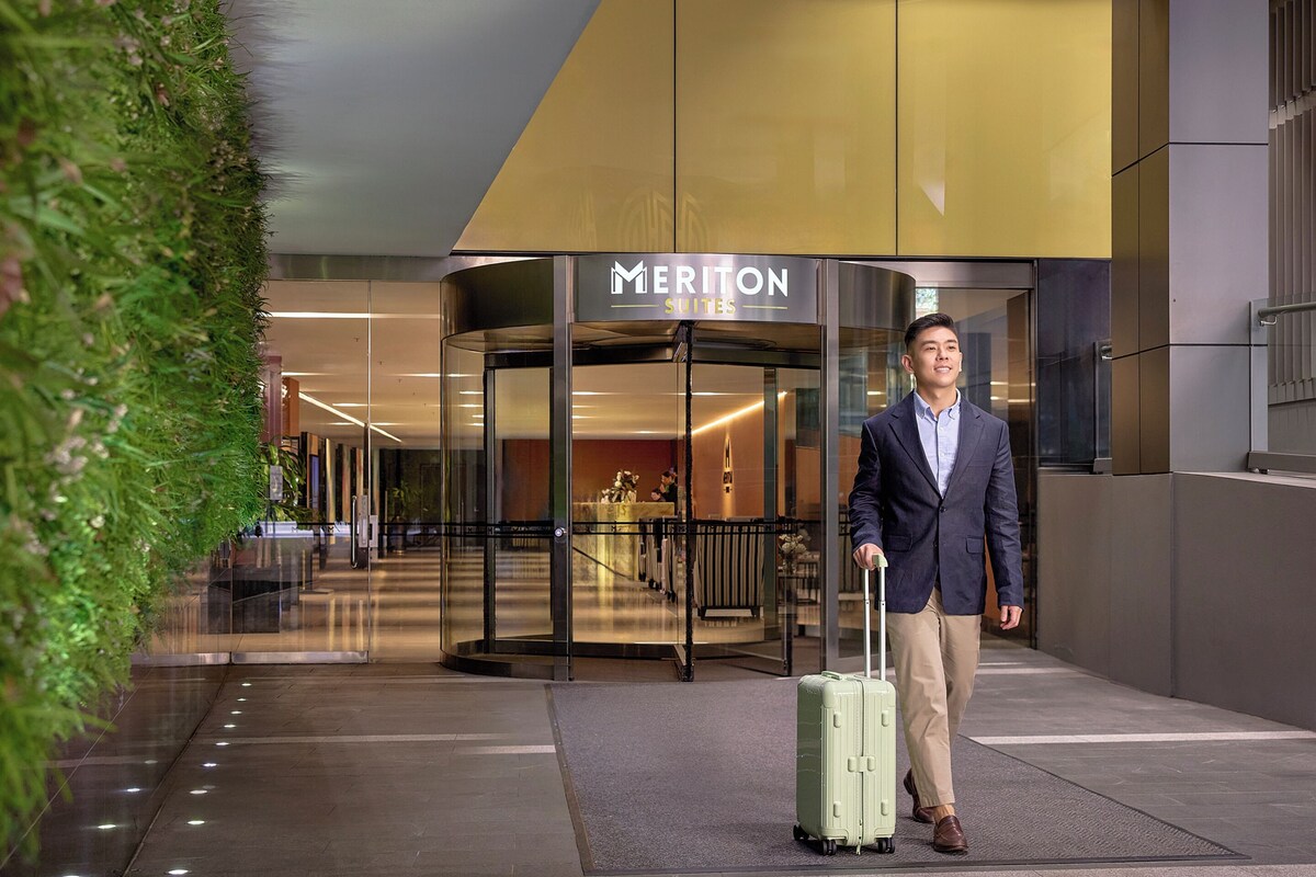 Meriton Suites Campbell Street, Sydney