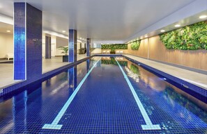 Una piscina techada