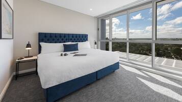 Svit - 1 sovrum | SÀngtillbehör av högsta kvalitet och vÀrdeförvaringsskÄp pÄ rummet