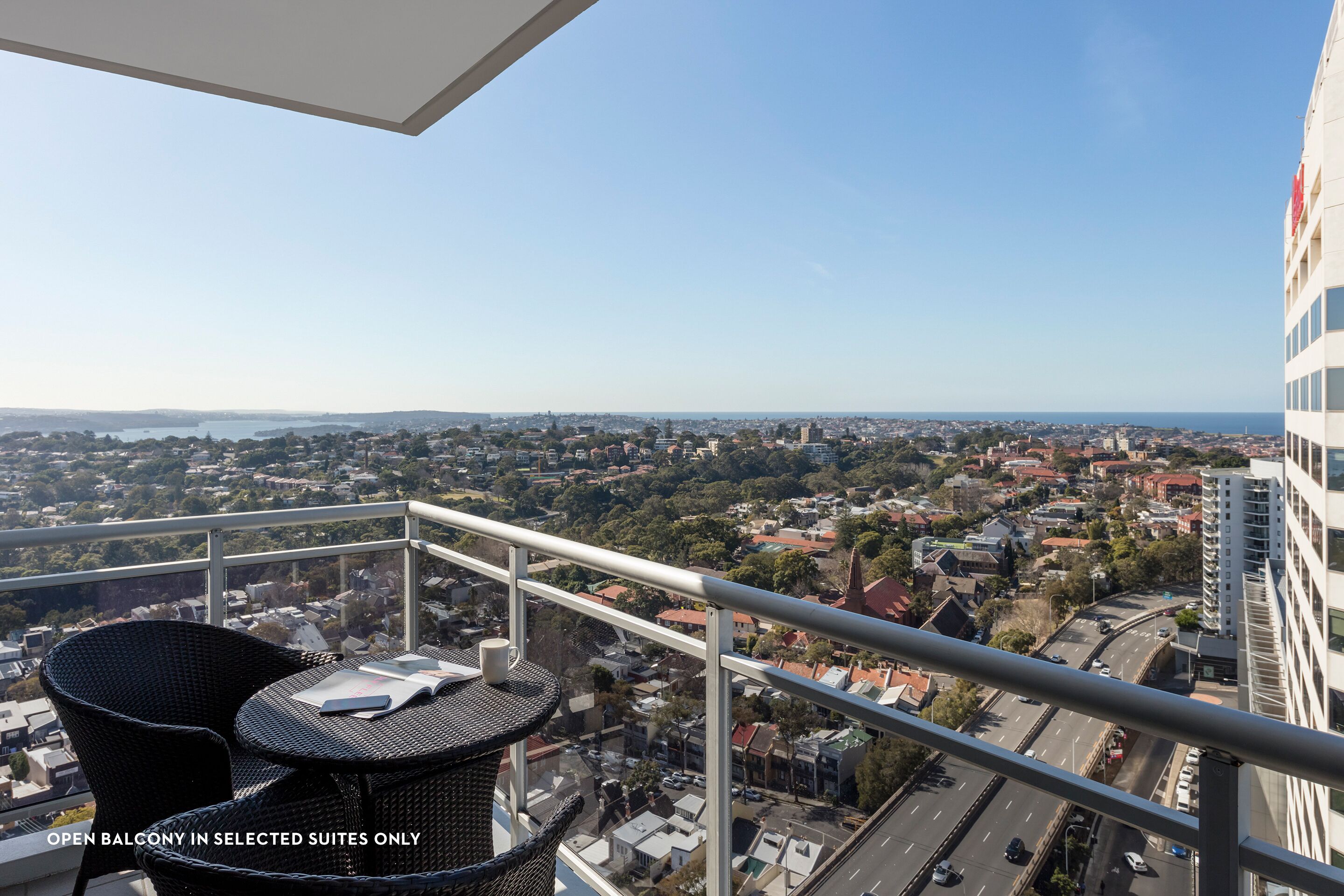Meriton Suites Bondi Junction — image 13