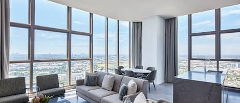 4 Bedroom Westport Penthouse | Living area