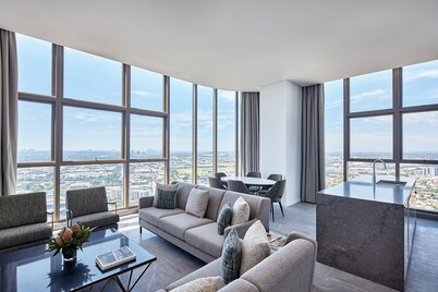 Meriton Suites George Street, Parramatta