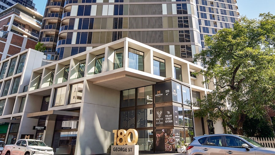 Meriton Suites George Street, Parramatta