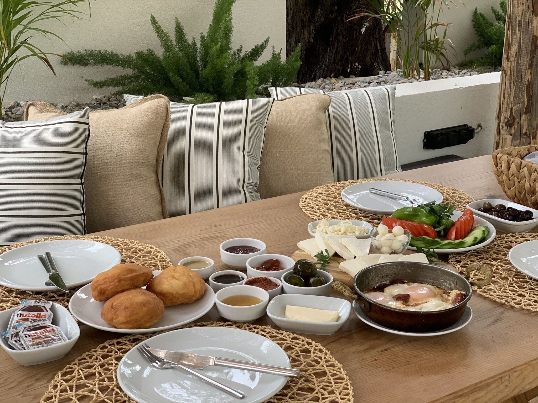 breakfast, lunch, dinner served; turkish cuisine