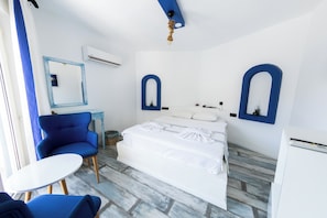 Suite Deluxe, 1 habitación | 1 habitación, ropa de cama de alta calidad y minibar 
