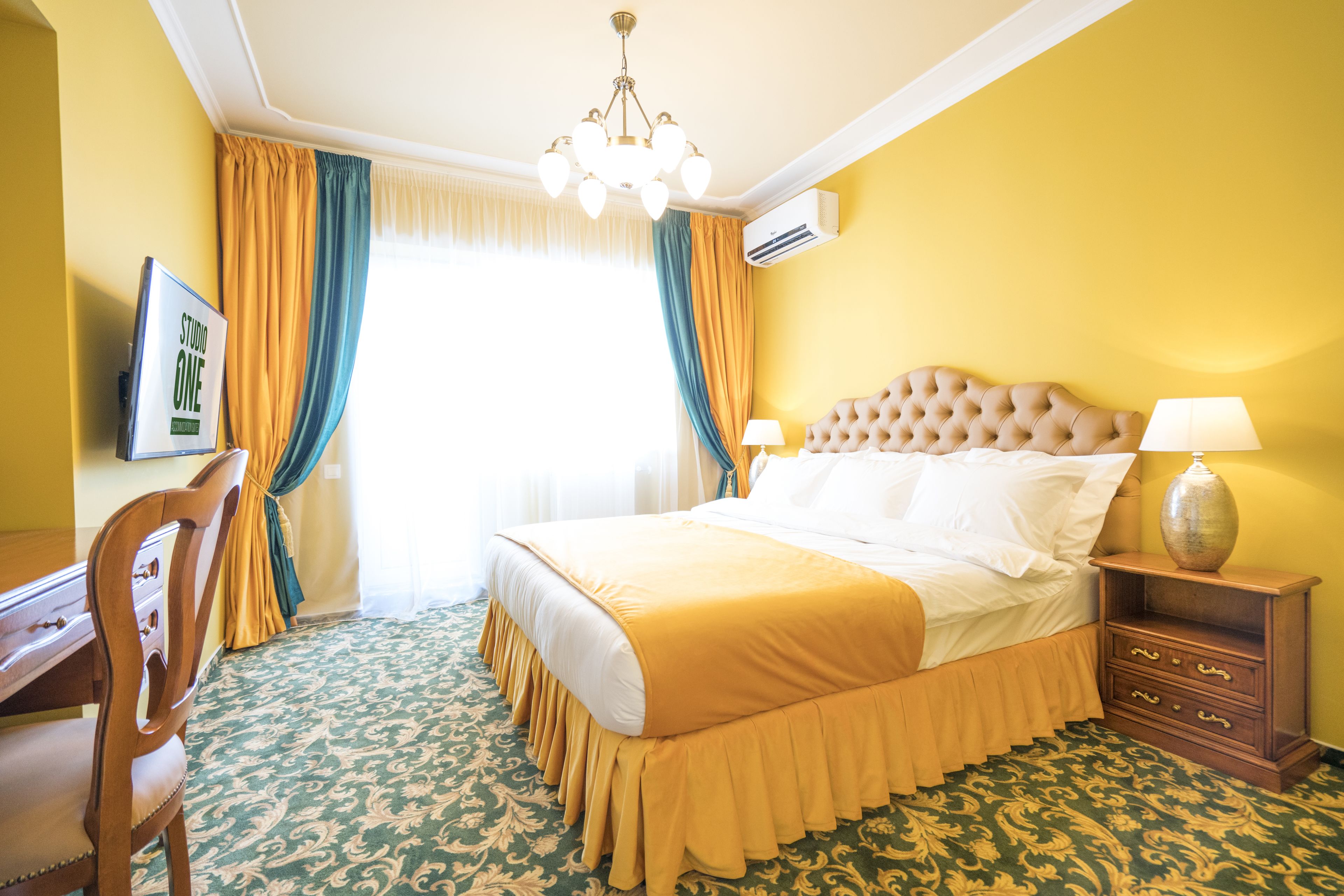 1 bedroom, premium bedding, minibar, in-room safe