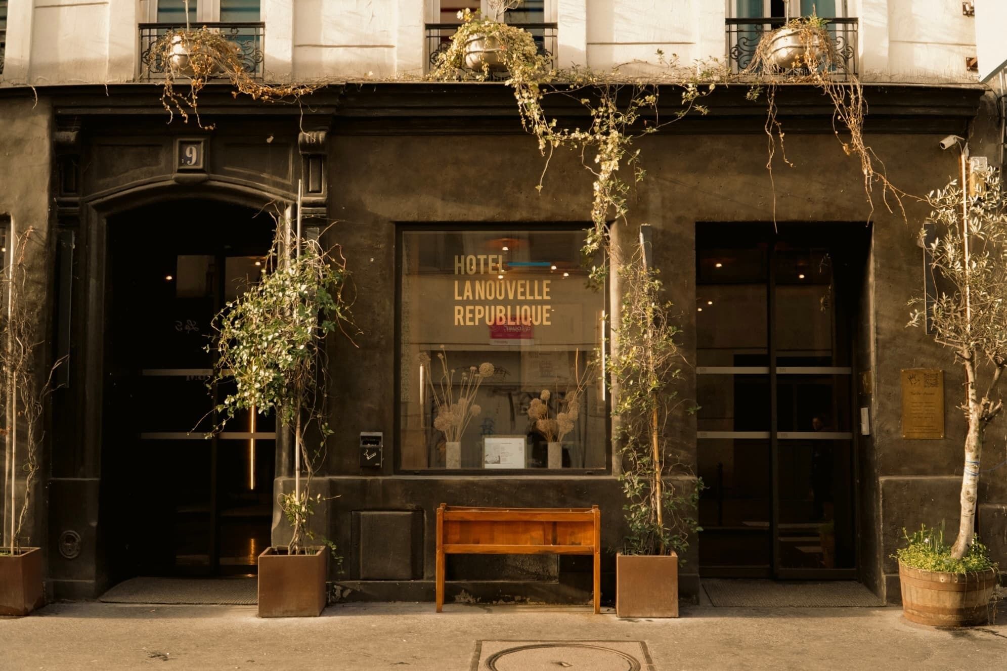 المنشأة من الخارج