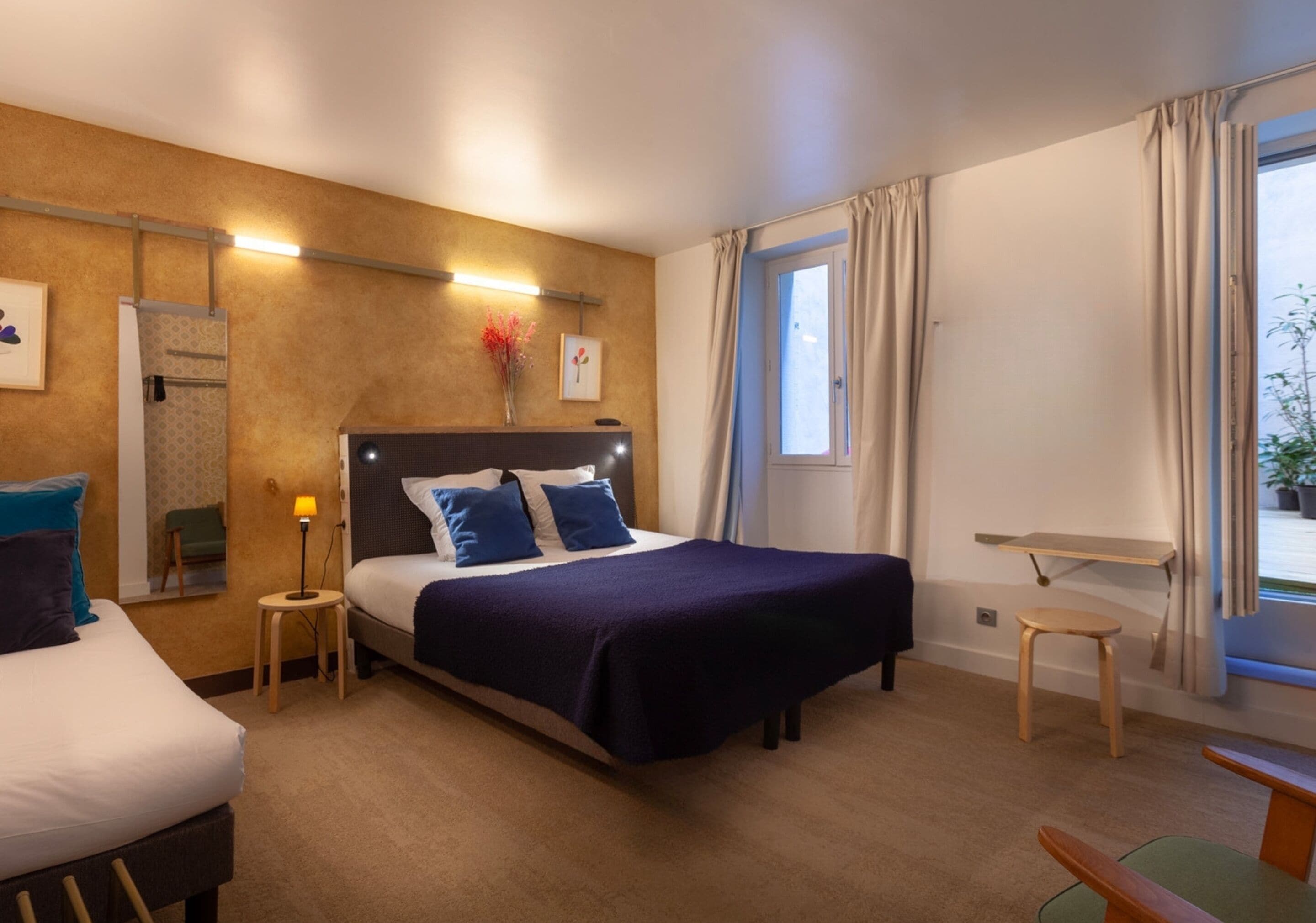 double room, 1 king bed, terrace | 1 bedroom, premium bedding, in-room safe, desk