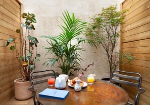 Double Room, 1 King Bed, Terrace
