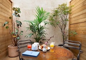 Double Room, 1 King Bed, Terrace