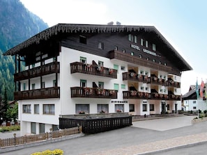 Exterior - Hotel Grohmann (Campitello di Fassa)