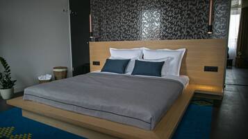 Ropa de cama de alta calidad, minibar, wifi gratis y ropa de cama