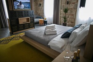 Doppelzimmer (Rooms Lejletul (ST) - Superior Double) | Hochwertige Bettwaren, Minibar, kostenloses WLAN, Bettwäsche