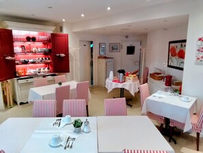 Breakfast area - Hôtel aux Sapins (Thann)