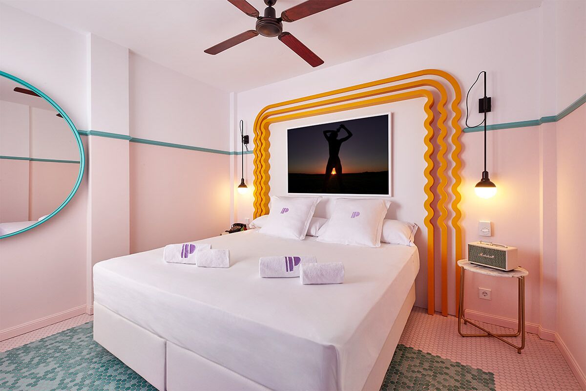 1 bedroom, premium bedding, minibar, in-room safe