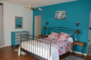 Familiesuite (Garonne) | Sengetøy av topp kvalitet, memory foam-senger og individuelt dekorert