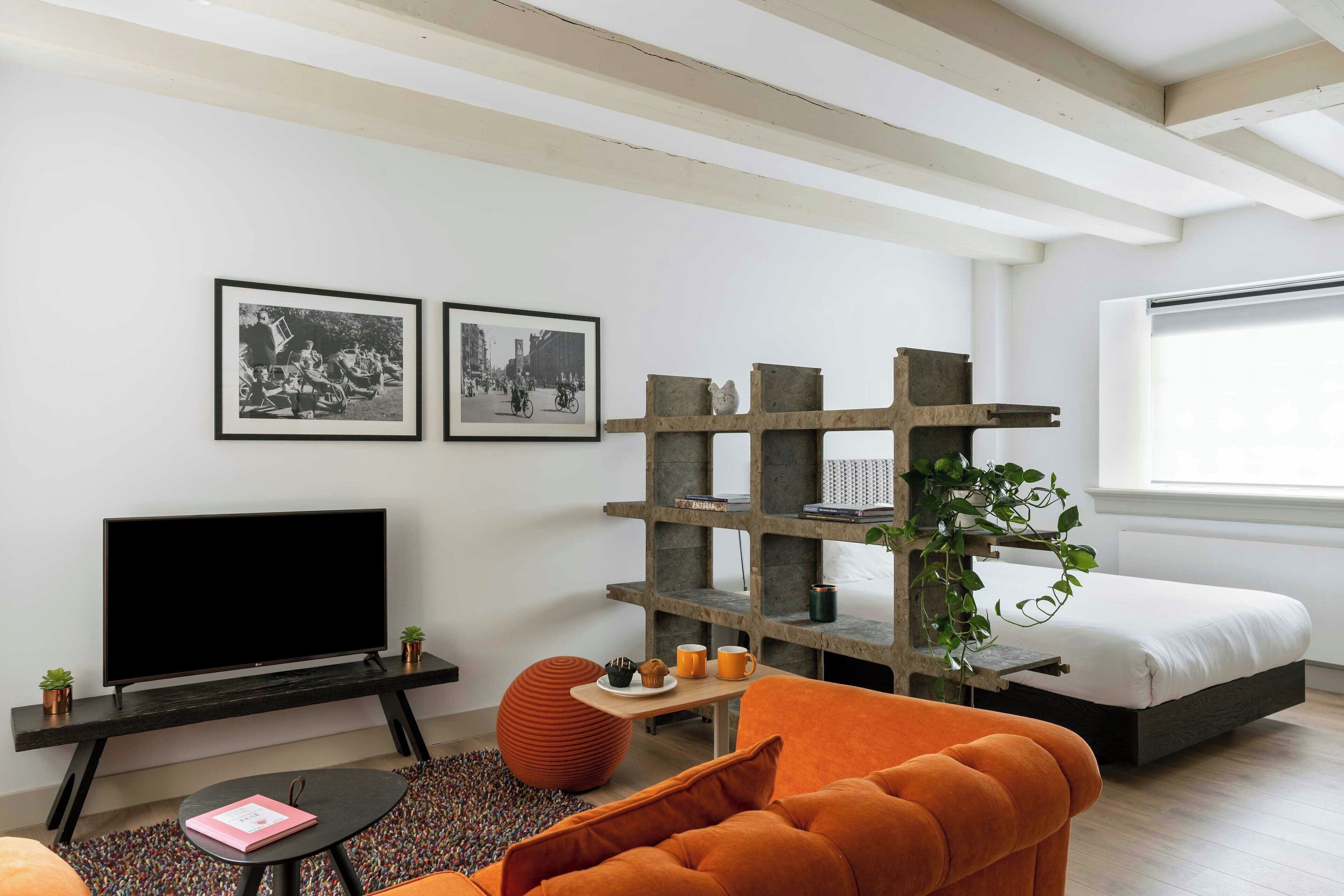 Studio suite | In-room safe, laptop workspace, blackout drapes, soundproofing
