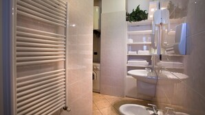 Apartment, 1 Bedroom | Bathroom - Verona For Rent Ca Di Cozzi (Verona)