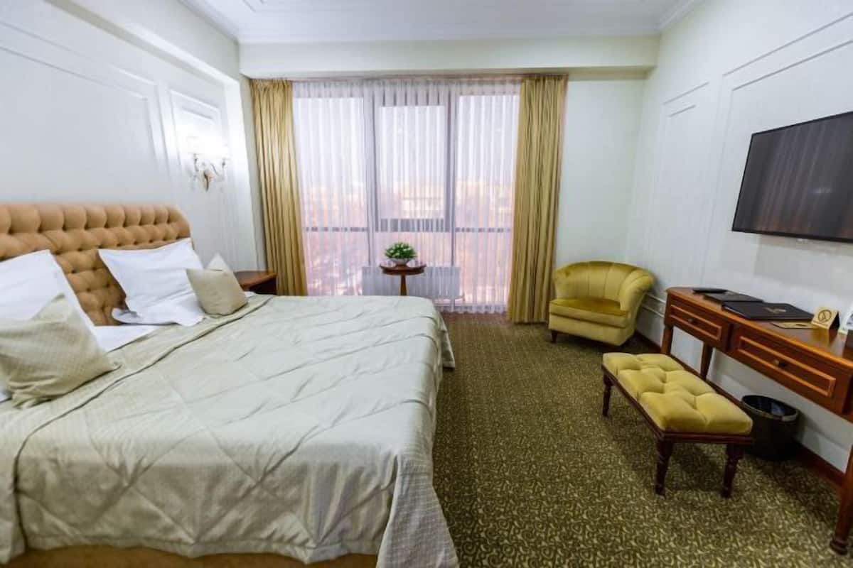 1 bedroom, minibar, in-room safe, individually furnished