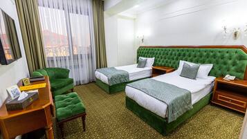 Standard Twin Room | 1 bedroom, minibar, in-room safe, individually furnished