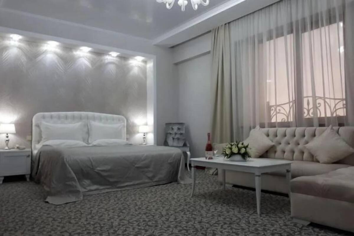 1 bedroom, minibar, in-room safe, individually furnished