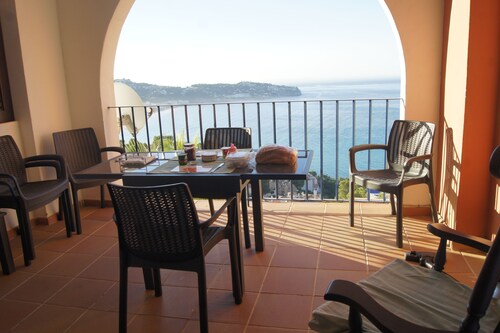 Très bel appartement vue sur la mer. La Herradura à 60 km. de Malaga. Un paradis