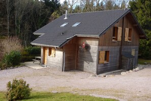 Exterior - Cosy chalet in Liézey with countryside views (Liezey)