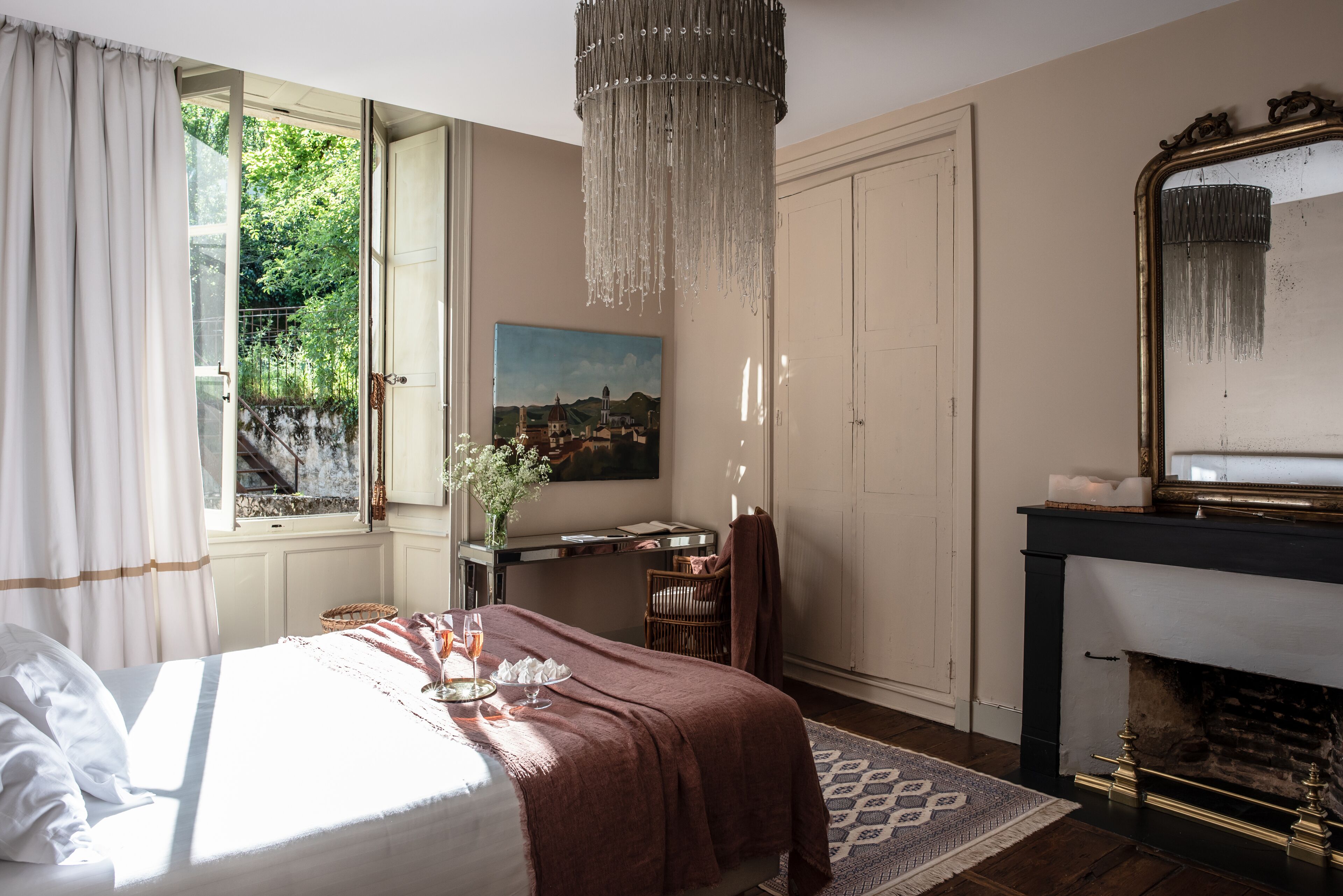 prestige | 2 bedrooms, premium bedding, pillow-top beds, minibar