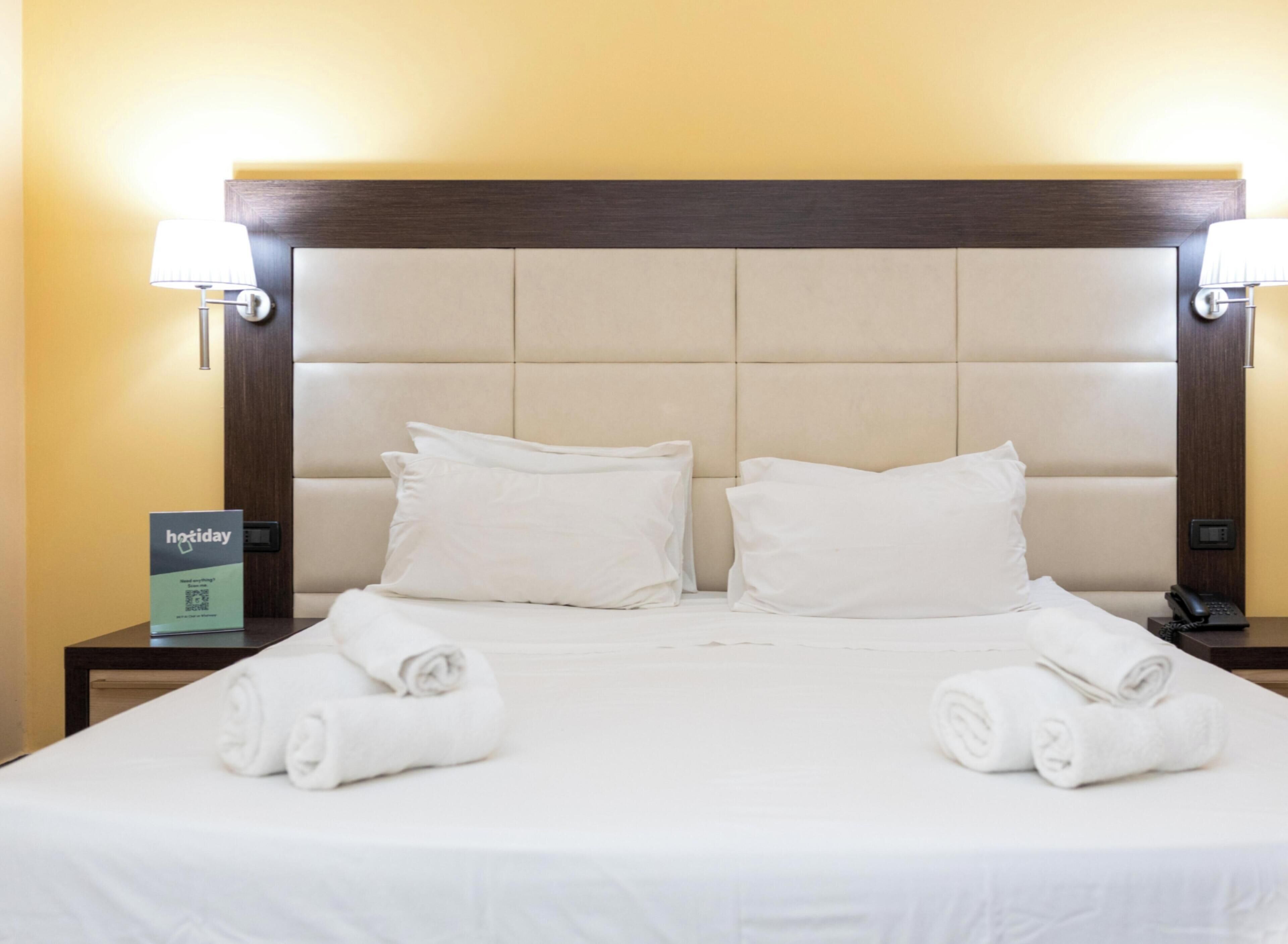 Triple Room | 1 bedroom, minibar, in-room safe, desk