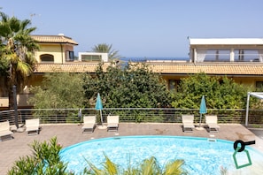 Seasonal outdoor pool - Hotiday Tropea Parghelia (Parghelia)