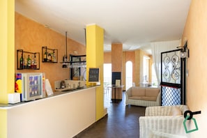 Bar (on property) - Hotiday Tropea Parghelia (Parghelia)