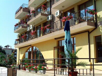 Family Hotel Kandrovi