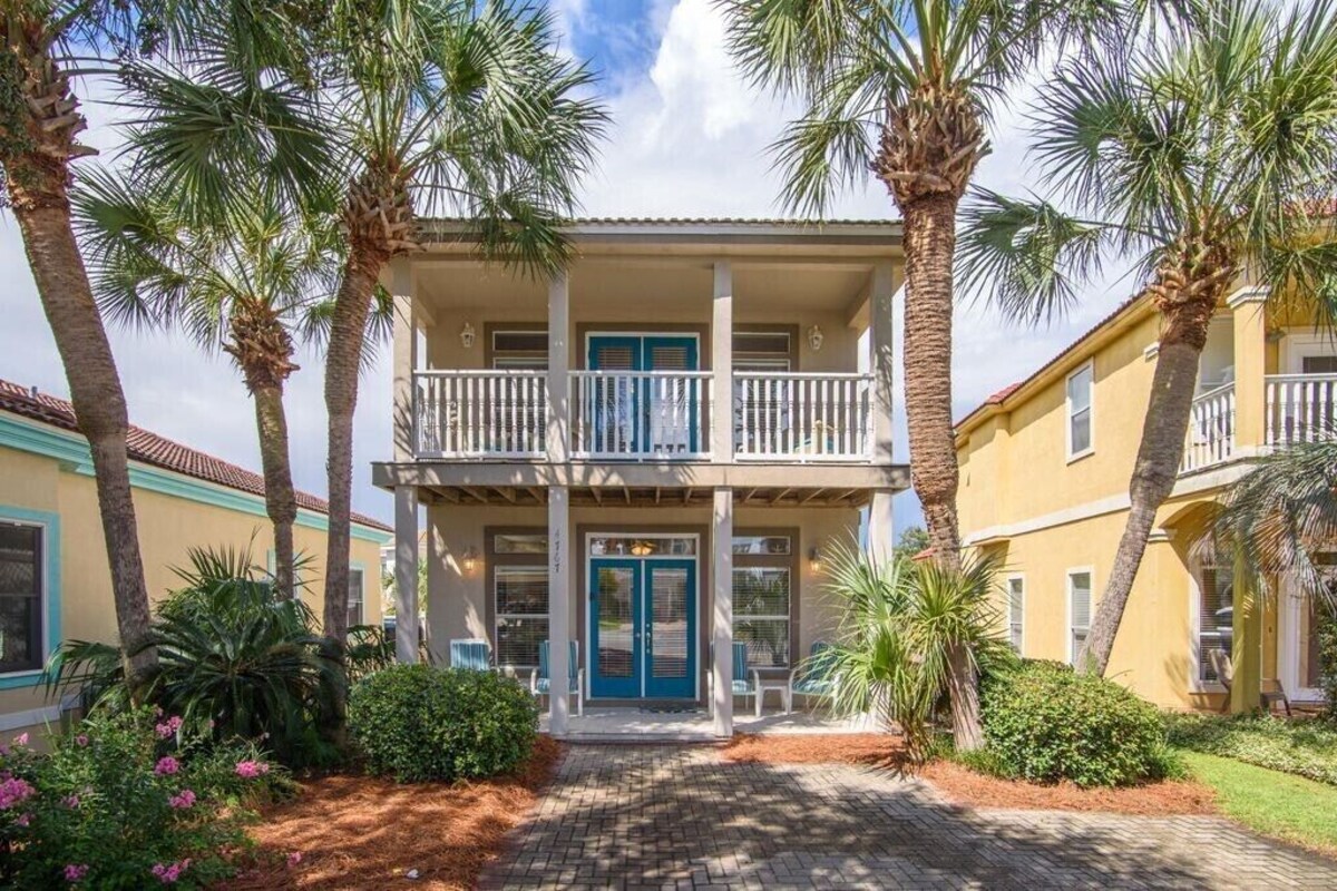 Destin Oasis Private Pool & Golf cart Beachside Sleep 10 King Summer Deals!!