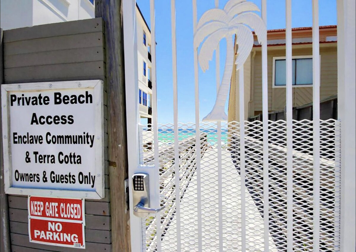 Photo 26 of Destin Oasis Private Pool & Golf cart Beachside Sleep 10 King Summer Deals!!