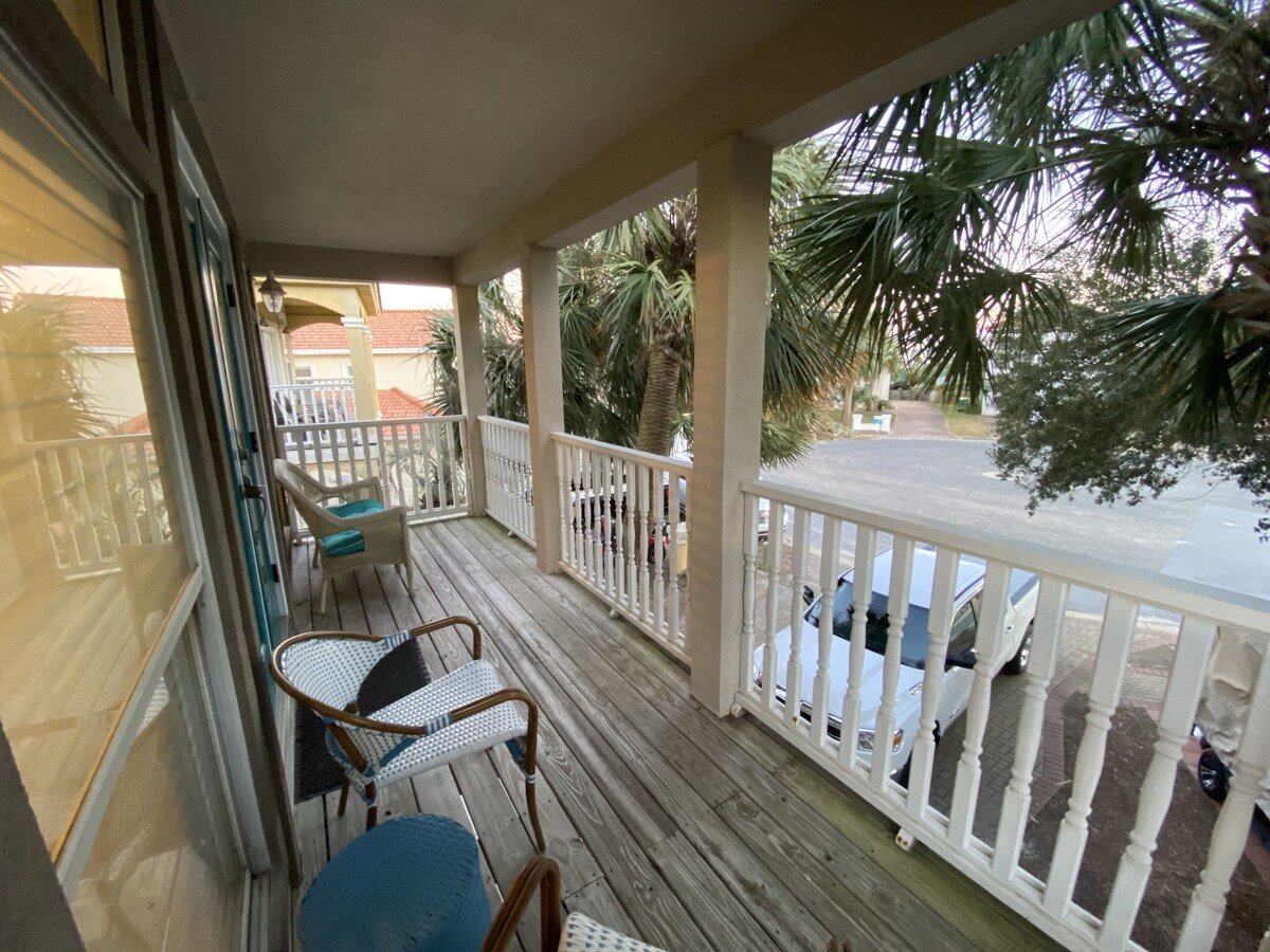 Photo 16 of Destin Oasis Private Pool & Golf cart Beachside Sleep 10 King Summer Deals!!