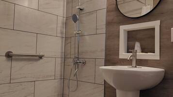 Free toiletries, towels