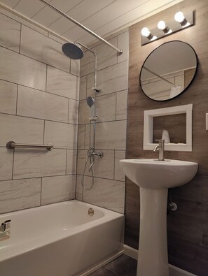 Free toiletries, towels